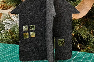Felt Pop-Up House
